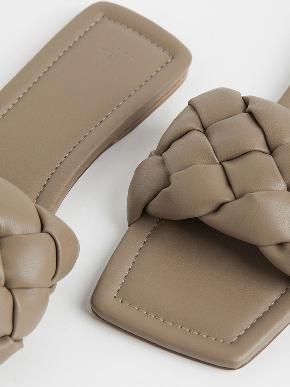 H&M| Taupe Braided Slide Sandals Sz 8